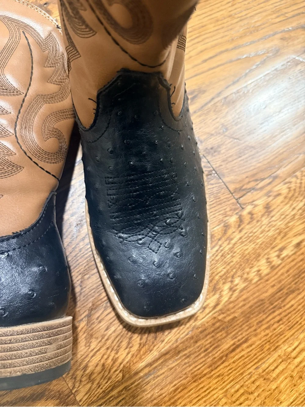 Roper Two-Tone Tan and Black Western Boots size 9